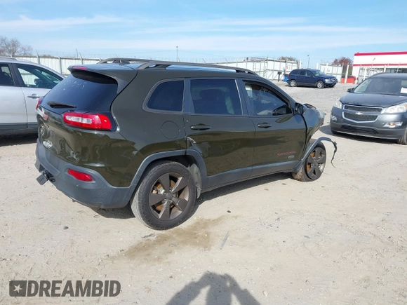 2016 Jeep Cherokee Latitude with VIN 1C4PJMCB1GW343942, listed as a IAAI auction lot 41009555 with 1 mi miles. Bid and sale history available at carsss.com. Image 4.