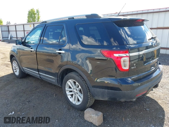 2013 Ford Explorer XLT with VIN 1FM5K8D82DGC91818, listed as a IAAI auction lot 42207489 with 242,496 mi miles and . Bid and sale history available at carsss.com. Image 3.