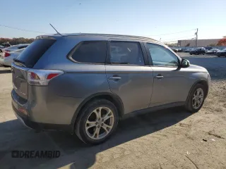 2015 Mitsubishi Outlander SE with VIN JA4AZ3A32FZ007146, listed as a Copart auction lot 76704484 with 159,839 mi miles and Salvage title. Bid and sale history available at DreamBid. Image 3.