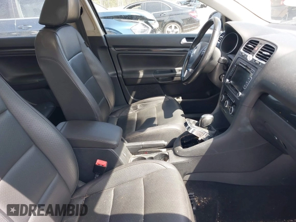 2012 Volkswagen Jetta SportWagen SE with VIN 3VWPP7AJ8CM618837, listed as a IAAI auction lot 42079950 with 182,719 mi miles. Bid and sale history available at carsss.com. Image 5.