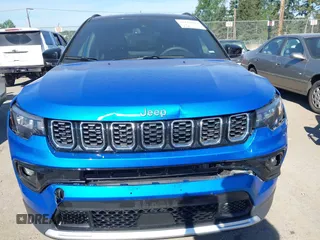 2024 Jeep Compass Limited with VIN 3C4NJDCNXRT125377, listed as a IAAI auction lot 42189901 with 28,822 mi miles and . Bid and sale history available at carsss.com. Image 6.