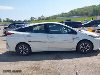 2019 Toyota Prius Prime Plus with VIN JTDKARFP1K3116470, listed as a IAAI auction lot 42026173 with 39,562 mi miles. Bid and sale history available at carsss.com. Image 13.