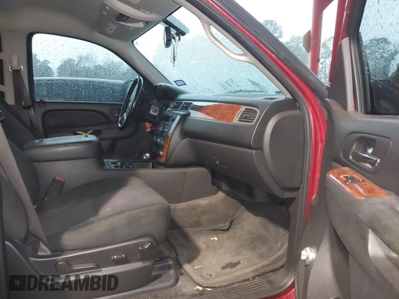 2013 Chevrolet Tahoe LS with VIN 1GNSCAE09DR171918, listed as a IAAI auction lot 41573324 with 175,935 mi miles and . Bid and sale history available at DreamBid. Image 5.