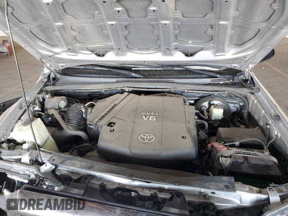 2014 Toyota Tacoma PreRunner z VIN 5TFTU4GN5EX063359, wystawiony jako Copart lot #47021535 z przebiegiem 109 192 mil mil oraz Szkoda całkowita • Salvage title. Historia ofert i sprzedaży dostępna na DreamBid. Obrazek 12.