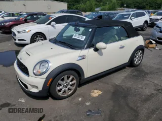 2012 MINI Convertible S z VIN WMWZP3C57CT249682, wystawiony jako Copart lot #60535295 z przebiegiem 135 298 mil mil oraz Czysty tytuł • Clean title. Historia ofert i sprzedaży dostępna na DreamBid. Obrazek 1.