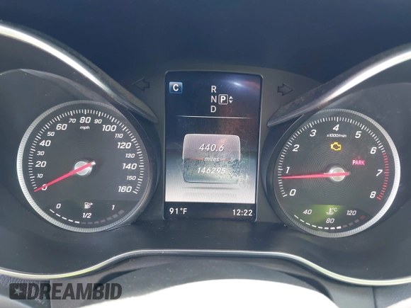 2015 Mercedes-Benz C 300 with VIN 55SWF4JB0FU056044, listed as a IAAI auction lot 42022839 with 146,295 mi miles and . Bid and sale history available at carsss.com. Image 7.