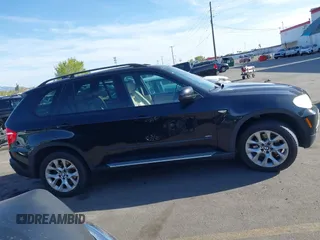 2008 BMW X5 4.8i z VIN 5UXFE83578LZ47417, wystawiony jako IAAI lot #42103465 z przebiegiem 130 942 mil mil oraz . Historia ofert i sprzedaży dostępna na DreamBid. Obrazek 12.