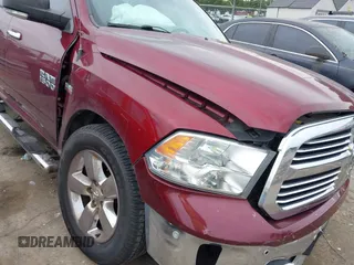 2017 Ram 1500 SLT z VIN 1C6RR6TT8HS551192, wystawiony jako IAAI lot #42267442 z przebiegiem 201 423 mil mil oraz . Historia ofert i sprzedaży dostępna na DreamBid. Obrazek 18.