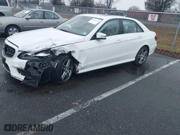 2016 Mercedes-Benz E-Class E 350 Luxury with VIN WDDHF8JB1GB240842, listed as a IAAI auction lot 41079330 with 46,322 mi miles. Bid and sale history available at carsss.com. Image 16.