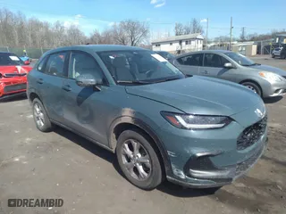 2023 Honda HR-V LX with VIN 3CZRZ2H35PM724243, listed as a IAAI auction lot 36251800 with 2,540 mi miles. Bid and sale history available at carsss.com. Image 1.
