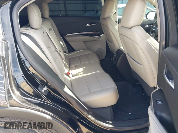 2020 Cadillac XT4 FWD Luxury z VIN 1GYAZAR48LF151119, wystawiony jako IAAI lot #41327430 z przebiegiem 62 704 mil mil oraz . Historia ofert i sprzedaży dostępna na DreamBid. Obrazek 8.