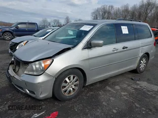 2008 Honda Odyssey EX-L with VIN 5FNRL387X8B075951, listed as a IAAI auction lot 42031880 with 190,233 mi miles. Bid and sale history available at carsss.com. Image 2.