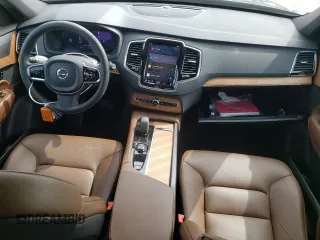 2023 Volvo XC90 Plus Bright Theme z VIN YV4H60CN7P1941746, wystawiony jako Copart lot #51714864 z przebiegiem 22 655 mil mil oraz Szkoda całkowita • Salvage title. Historia ofert i sprzedaży dostępna na DreamBid. Obrazek 8.
