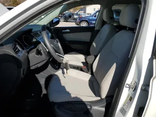 2018 Volkswagen Tiguan S with VIN 3VV0B7AX6JM055941, listed as a Copart auction lot 47583005 with 99,744 mi miles and Salvage Title. Bid and sale history available at carsss.com. Image 7.