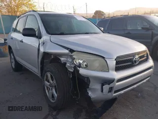 2008 Toyota RAV4 with VIN JTMBK33V386032106, listed as a IAAI auction lot 41725960 with 232,724 mi miles. Bid and sale history available at carsss.com. Image 1.