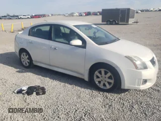 2012 Nissan Sentra S z VIN 3N1AB6AP5CL768354, wystawiony jako Copart lot #53494895 z przebiegiem 111 218 mil mil oraz Szkoda całkowita • Salvage title. Historia ofert i sprzedaży dostępna na DreamBid. Obrazek 4.