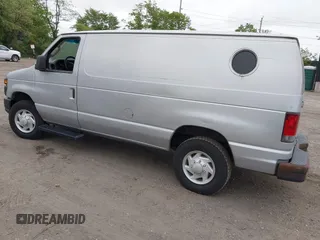 2014 Ford Econoline Cargo Commercial z VIN 1FTNE2EW7EDA73625, wystawiony jako IAAI lot #42290321 z przebiegiem 161 911 mil mil oraz . Historia ofert i sprzedaży dostępna na DreamBid. Obrazek 3.