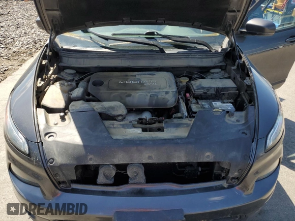 2017 Jeep Cherokee Limited with VIN 1C4PJMDB8HW544379, listed as a Copart auction lot 58722105 with 145,291 mi miles and Salvage title. Bid and sale history available at DreamBid. Image 12.