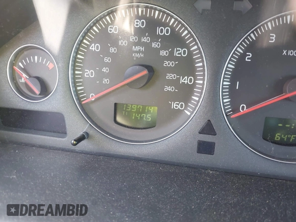 2006 Volvo S60 2.5L Turbo with VIN YV1RS592262505676, listed as a IAAI auction lot 42100182 with 139,714 mi miles. Bid and sale history available at carsss.com. Image 7.