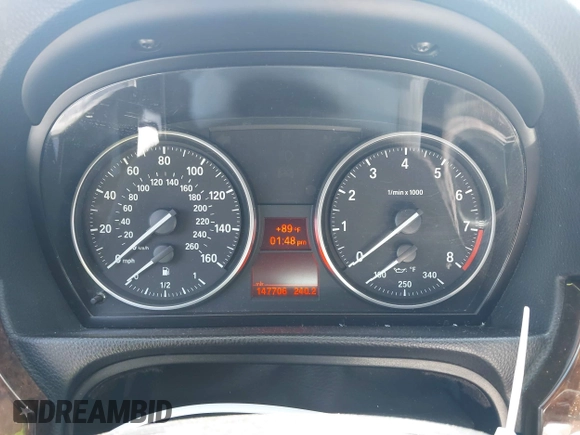 2012 BMW 3 Series 328i z VIN WBADW7C58CE729741, wystawiony jako IAAI lot #42333961 z przebiegiem 147 706 mil mil oraz . Historia ofert i sprzedaży dostępna na DreamBid. Obrazek 7.