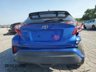 2018 Toyota C-HR XLE z VIN NMTKHMBX4JR054062, wystawiony jako Copart lot #63602235 z przebiegiem 82 111 mil mil oraz Czysty tytuł • Clean title. Historia ofert i sprzedaży dostępna na DreamBid. Obrazek 6.