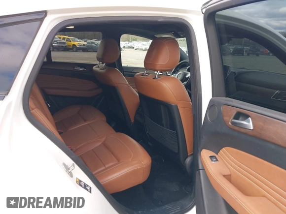 2016 Mercedes-Benz GLE 450 AMG z VIN 4JGED6EB0GA008008, wystawiony jako IAAI lot #42038463 z przebiegiem 159 653 mil mil oraz . Historia ofert i sprzedaży dostępna na DreamBid. Obrazek 8.