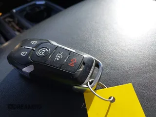 2016 Ford F-150 XLT с VIN 1FTEW1EG8GFB92386, выставлен на аукционе IAAI как лот 41090007 с пробегом 162 222 миль миль и . История ставок и продаж доступна на DreamBid. Изображение 11.
