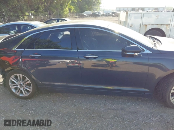 2014 Lincoln MKZ Hybrid z VIN 3LN6L2LU6ER803720, wystawiony jako IAAI lot #42560627 z przebiegiem 120 795 mil mil oraz . Historia ofert i sprzedaży dostępna na DreamBid. Obrazek 13.