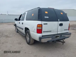 2003 Chevrolet Suburban LS with VIN 3GNEC16ZX3G320202, listed as a IAAI auction lot 41596078 with 287,841 mi miles. Bid and sale history available at carsss.com. Image 3.