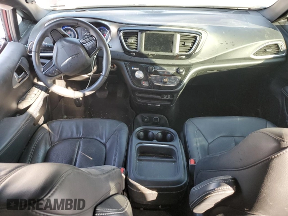 2018 Chrysler Pacifica Touring L with VIN 2C4RC1BG7JR332720, listed as a Copart auction lot 53940265 with 58,523 mi miles and Salvage Title. Bid and sale history available at DreamBid. Image 8.