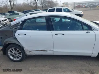 2019 Ford Fusion Hybrid SE with VIN 3FA6P0LU0KR164670, listed as a IAAI auction lot 41811458 with 91,428 mi miles. Bid and sale history available at carsss.com. Image 13.