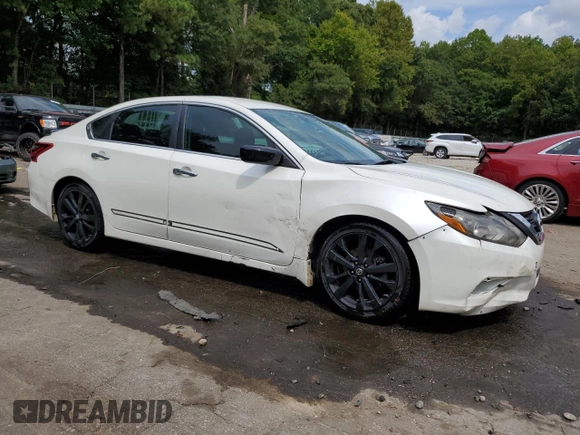 2017 Nissan Altima SV z VIN 1N4AL3AP3HC238952, wystawiony jako Copart lot #70025624 z przebiegiem 168 255 mil mil oraz Szkoda całkowita • Salvage title. Historia ofert i sprzedaży dostępna na DreamBid. Obrazek 4.