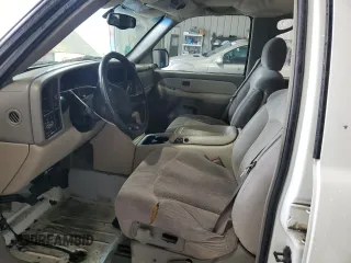 2001 Chevrolet Suburban LS z VIN 3GNEC16T41G127147, wystawiony jako Copart lot #56017935 z przebiegiem Nie podano mil oraz Szkoda całkowita • Salvage title. Historia ofert i sprzedaży dostępna na DreamBid. Obrazek 7.