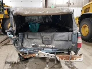 1997 Toyota T100 DX with VIN JT4UN22D1V0037581, listed as a Copart auction lot 87900225 with 276,033 mi miles and Non Repairable. Bid and sale history available at DreamBid. Image 6.