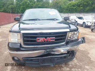 2008 GMC Sierra 1500 SLE1 z VIN 2GTEC13J981336446, wystawiony jako IAAI lot #42260022 z przebiegiem 179 852 mil mil oraz . Historia ofert i sprzedaży dostępna na DreamBid. Obrazek 6.