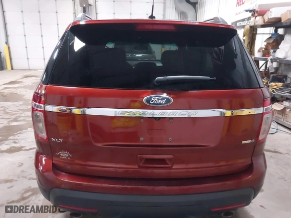 2014 Ford Explorer XLT with VIN 1FM5K8D89EGA17579, listed as a IAAI auction lot 40903918 with 127,780 mi miles. Bid and sale history available at carsss.com. Image 16.