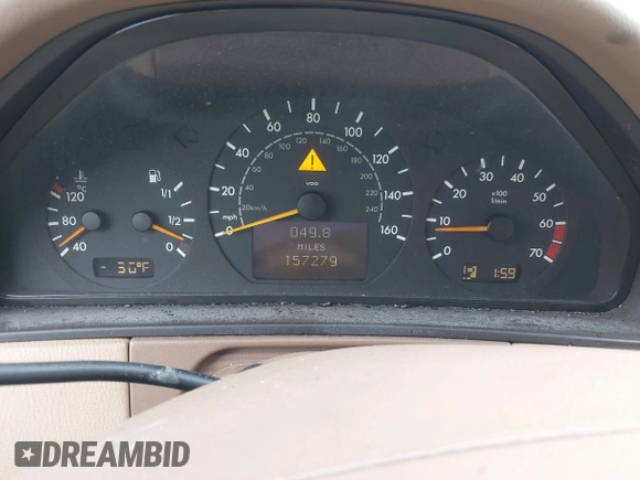 2000 Mercedes-Benz E-Class with VIN WDBJF65J1YB113770, listed as a IAAI auction lot 41462464 with 157,279 mi miles. Bid and sale history available at carsss.com. Image 7.
