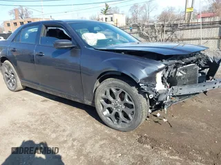2018 Chrysler 300 with VIN 2C3CCAGG3JH250332, listed as a IAAI auction lot 41931396 with 0 mi miles. Bid and sale history available at carsss.com. Image 1.