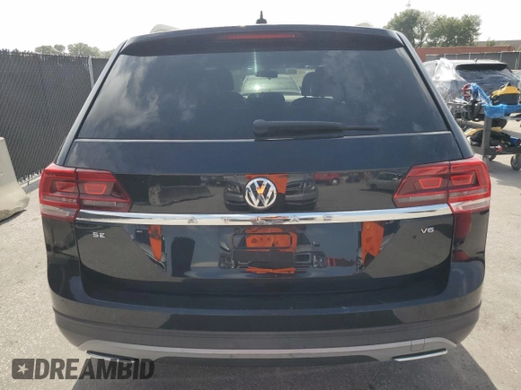 2018 Volkswagen Atlas SE with VIN 1V2CR2CA3JC504978, listed as a Copart auction lot 60042495 with 189,141 mi miles and Clean title. Bid and sale history available at DreamBid. Image 6.