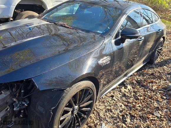 2019 Mercedes-Benz AMG GT with VIN WDD7X8JB5KA001480, listed as a Copart auction lot 54965605 with 57,188 mi miles and Clean Title. Bid and sale history available at carsss.com. Image 2.