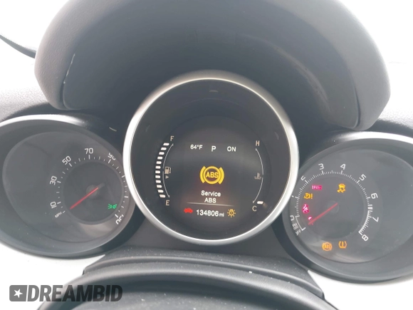 2016 FIAT 500X Lounge z VIN ZFBCFYDT0GP328541, wystawiony jako IAAI lot #42016388 z przebiegiem 134 806 mil mil oraz . Historia ofert i sprzedaży dostępna na DreamBid. Obrazek 15.