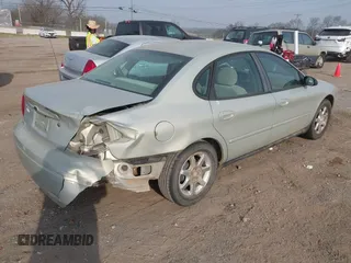 2005 Ford Taurus SEL with VIN 1FAFP56U45A296404, listed as a IAAI auction lot 41783220 with Not Provided miles and . Bid and sale history available at DreamBid. Image 4.