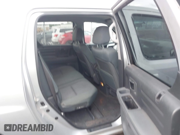 2008 Honda Ridgeline RTS z VIN 2HJYK16458H525443, wystawiony jako IAAI lot #42143814 z przebiegiem 118 057 mil mil oraz . Historia ofert i sprzedaży dostępna na DreamBid. Obrazek 8.