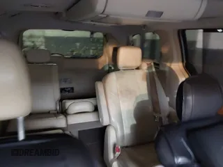 2008 Chrysler Town & Country Limited with VIN 2A8HR64X48R774894, listed as a IAAI auction lot 41862086 with 999,999 mi miles. Bid and sale history available at carsss.com. Image 8.