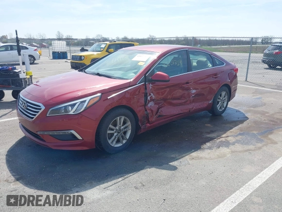 2015 Hyundai Sonata SE z VIN 5NPE24AF5FH146951, wystawiony jako IAAI lot #42037719 z przebiegiem 100 784 mil mil oraz . Historia ofert i sprzedaży dostępna na DreamBid. Obrazek 17.