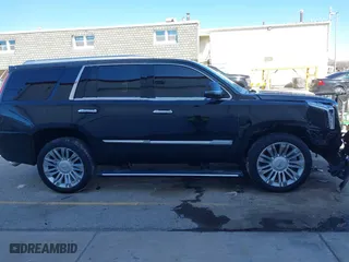 2017 Cadillac Escalade Platinum with VIN 1GYS4DKJ7HR349250, listed as a IAAI auction lot 41741978 with 109,277 mi miles. Bid and sale history available at carsss.com. Image 13.