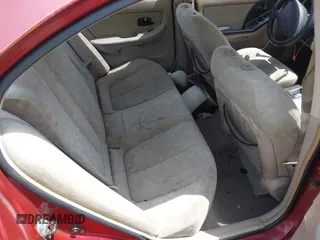 2002 Hyundai Elantra GLS z VIN KMHDN45D22U338304, wystawiony jako IAAI lot #42479874 z przebiegiem 174 441 mil mil oraz . Historia ofert i sprzedaży dostępna na DreamBid. Obrazek 8.