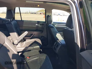 2018 Volkswagen Atlas SEL with VIN 1V2ER2CAXJC582408, listed as a IAAI auction lot 41389461 with 60,822 mi miles and . Bid and sale history available at DreamBid. Image 8.