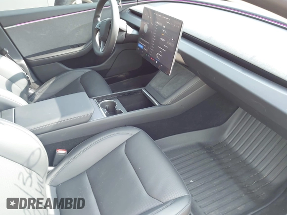 2025 Tesla Model 3 Long Range с VIN 5YJ3E1EA4SF914780, выставлен на аукционе IAAI как лот 42375738 с пробегом 6 232 миль миль и . История ставок и продаж доступна на DreamBid. Изображение 5.