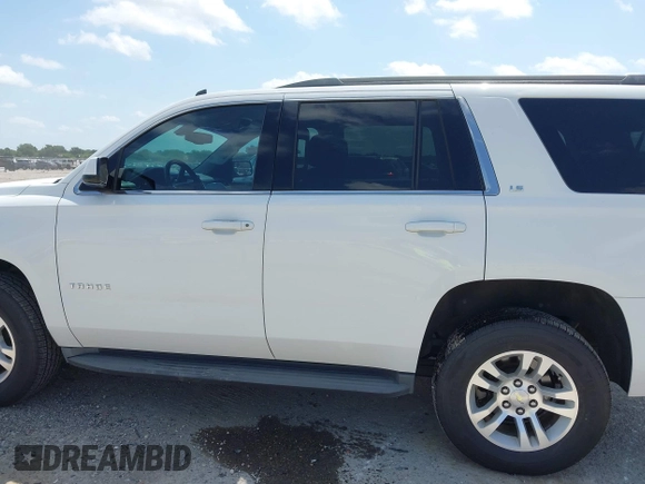 2015 Chevrolet Tahoe LS z VIN 1GNSCAKC6FR239156, wystawiony jako IAAI lot #42545513 z przebiegiem 117 863 mil mil oraz . Historia ofert i sprzedaży dostępna na DreamBid. Obrazek 14.